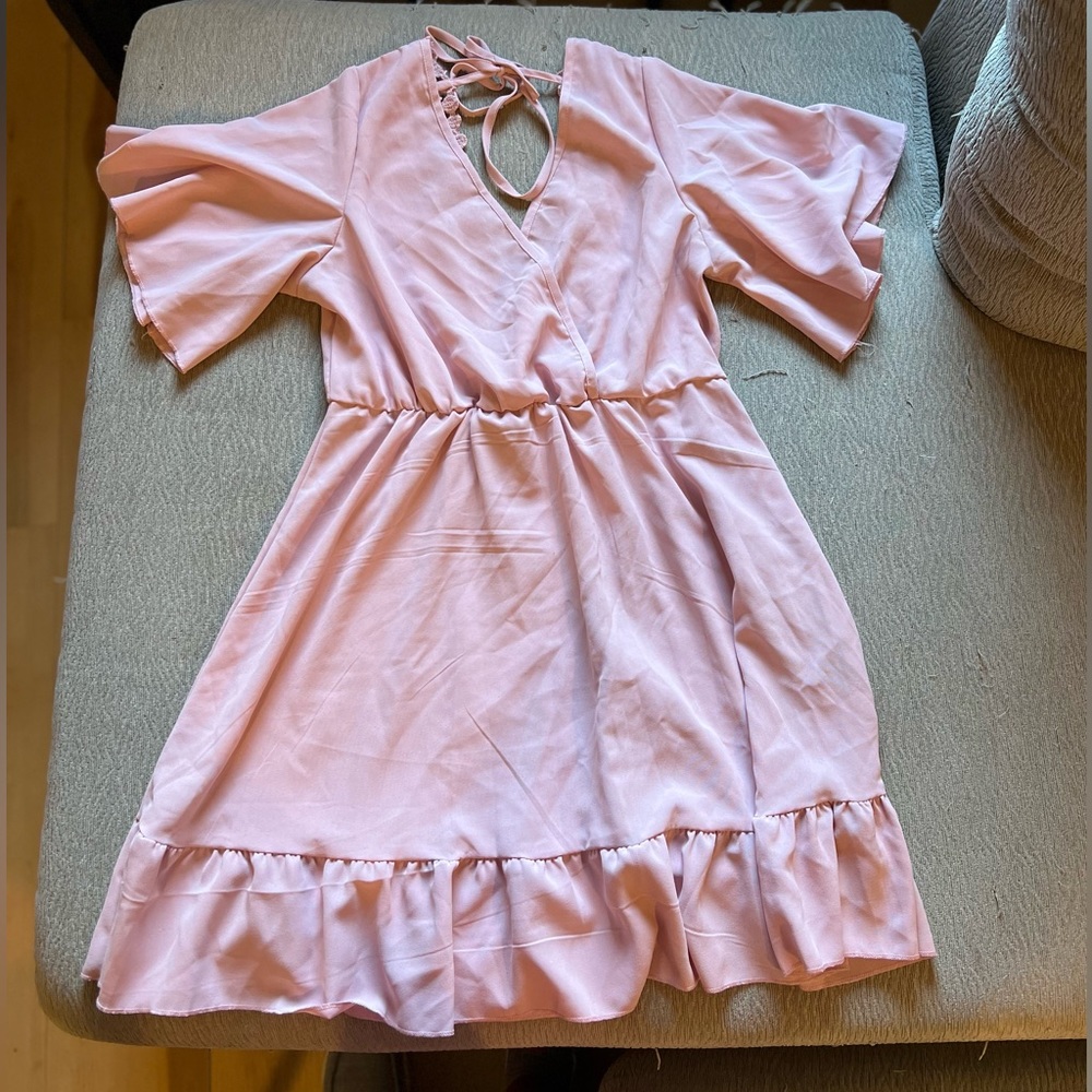 Flowy pink summer dress